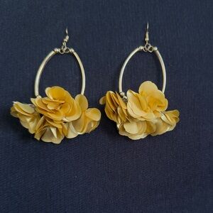 Elegant Gold Floral Hoop Earrings